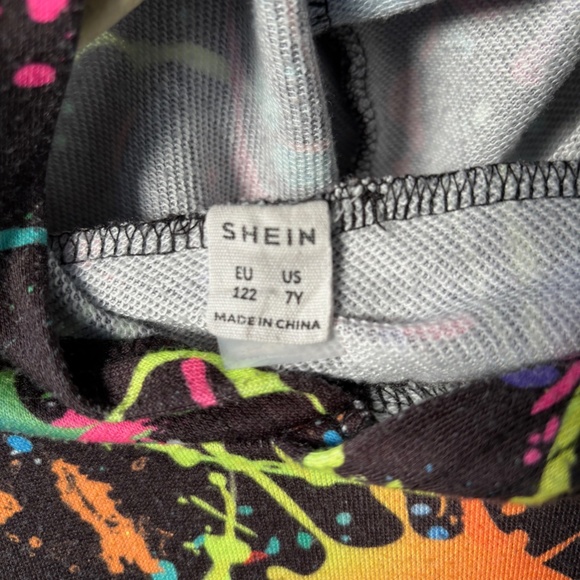 2/$16 SHEIN Splattered Paint Hoodie - Boys 7 - Picture 2 of 4